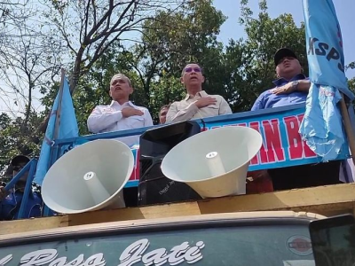 Kepala Sekretariat Presiden Temui Pengunjuk Rasa