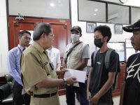 Wabup Parimo Serahkan Santunan Bagi Ahli Waris Korban Banjir Bandang Torue