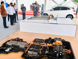 Menko Marves Sebut Produksi Baterai Kendaraan Listrik Akan Dimulai Tahun 2024
