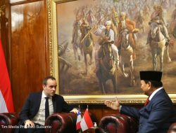 Menhan RI Menerima Kunjungan Menhan Prancis  