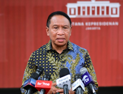 Menpora Bertemu Presiden