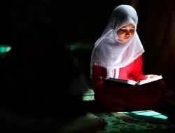 Keutamaan Membaca Istiadzah Saat Hendak Membaca Al-Quran