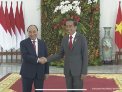 Presiden Jokowi Melakukan Pertemuan Bilateral Dengan Presiden Vietnam