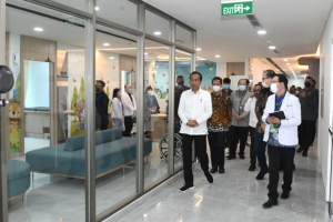 Presiden Mendorong Penambahan Jumlah Dokter Spesialis Dalam Negeri
