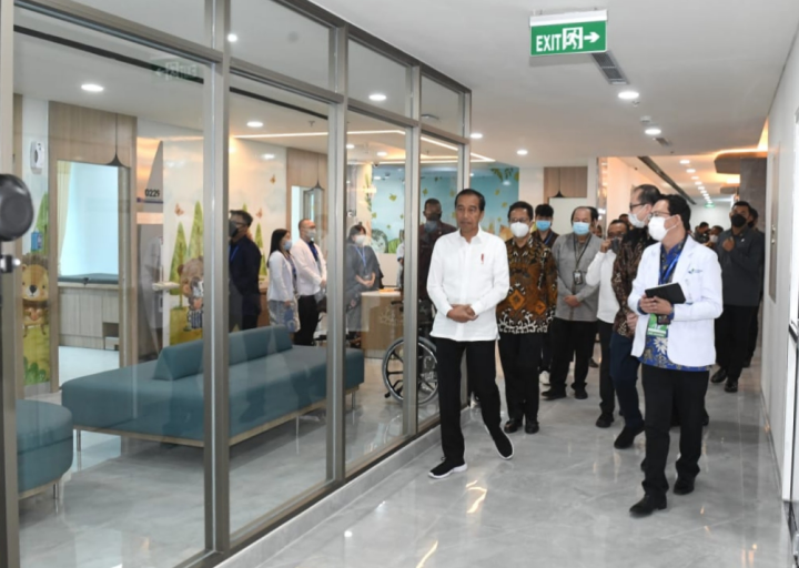 Presiden Mendorong Penambahan Jumlah Dokter Spesialis Dalam Negeri