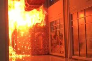 Kebakaran Terjadi Di Trans Studio Makassar