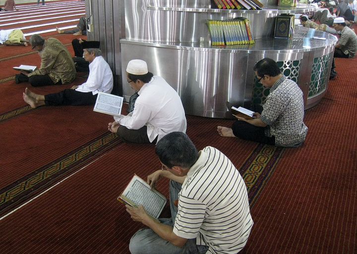 Pesan-Pesan Al-Quran Tentang Kebaikan Dan Kasih Sayang