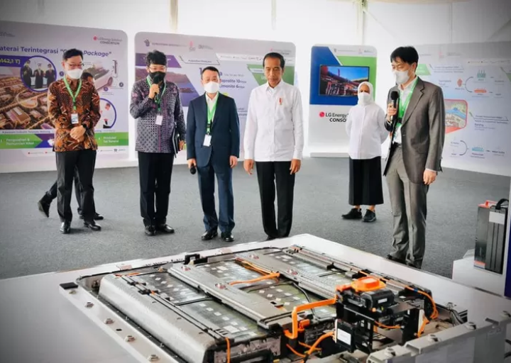 Presiden Meminta Percepatan Pengembangan Ekosistem Baterai Listrik