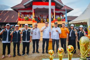 Penutupan Turnamen Bupati Cup, Sekaligus Pelepasan Lima Guru yang akan menimba ilmu di singapura yang di pimpin Langsung Oleh Bupati Morut Delis Julkarson Hehi