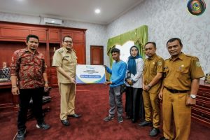 Pemerintah Kabupaten Parigi Moutong Salurkan Santunan Jaminan Kematian melalui BPJS Ketenagakerjaan