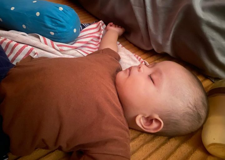 Cara Mengatasi Batuk Malam pada Anak Agar Tidur Nyenyak.