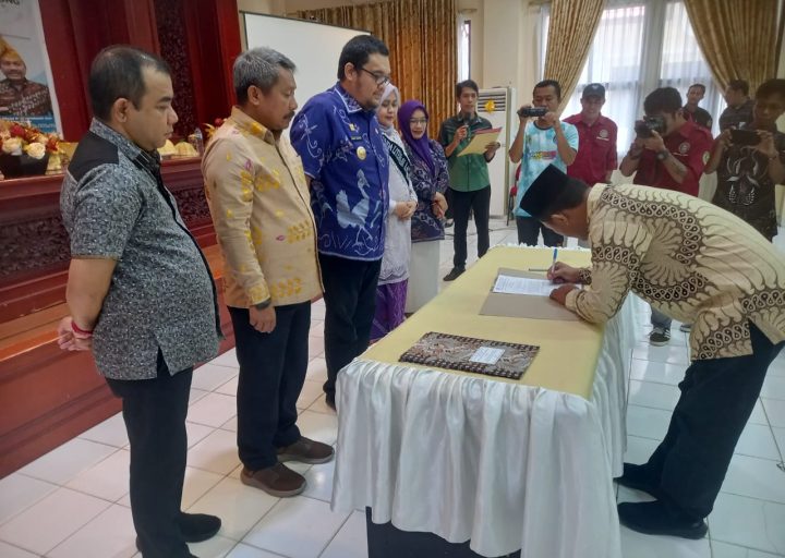 Momen Pengukuhan Bunda Literasi Kecamatan Se-Kabupaten Parigi Moutong