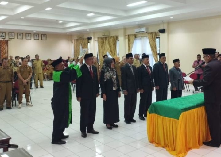 Pj Bupati Parigi Moutong, Lantik 6 Pejabat Pimpinan Tinggi Pratama