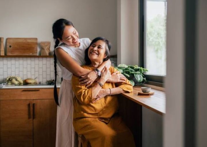 20 Caption Hari Peluk Nasional untuk Media Sosial