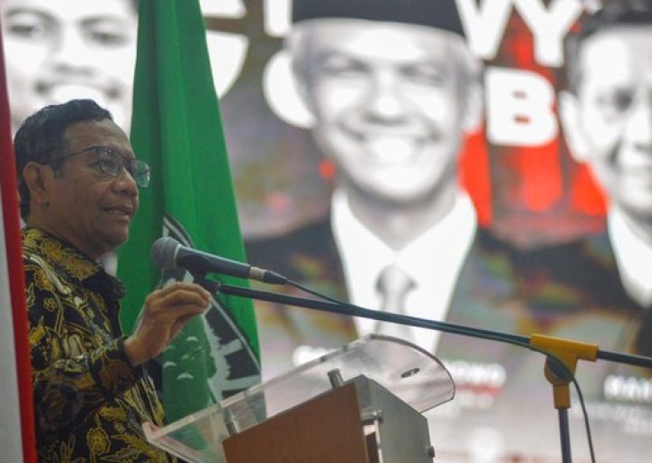 Mahfud MD Tak Masalah Panelis Debat Ketiga dari Unhan