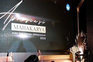 Apresiasi Mahakarya 16 Guru dan Tenaga Kependidikan (GTK) Terima Penghargaan