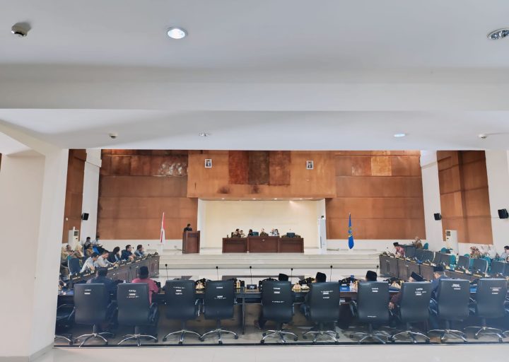 Rapat Paripurna Masa Persidangan ke II 2024 DPRD Parigi Moutong Penyampaian Hasil Reses