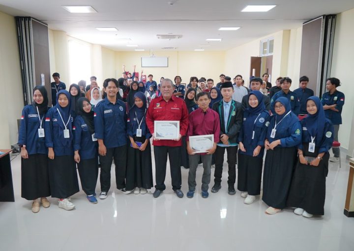 Kadis Kominfo Santik Jadi Narasum di Seminar Literasi : Etika di Ruang Digital