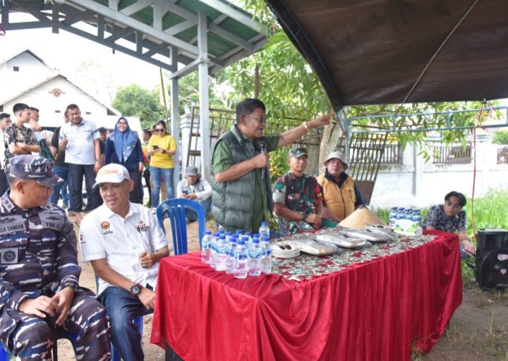 Gubernur Sulteng Salurkan Bantuan Pada Kunker ke Buol dan Toli-Toli