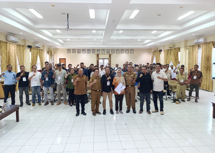 Dinas PUPRP Parigi Moutong Gelar Bimtek TKK dan PLPK, Adrudin: Pahami Materi!