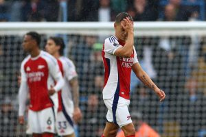 Leandro Trossard Dikartu Merah saat Laga Man City vs Arsenal, Apa Sebab?