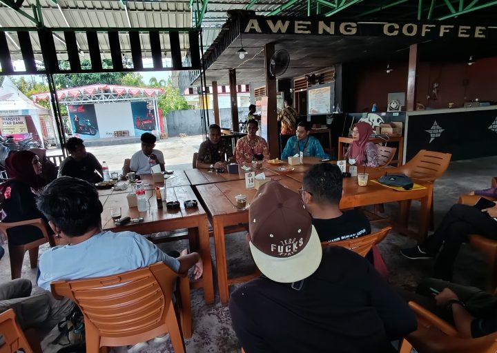 Ajak Diskusi Santai Jurnalis, Ketua PN Parigi Beri Salam pada Masyarakat Melalui Media