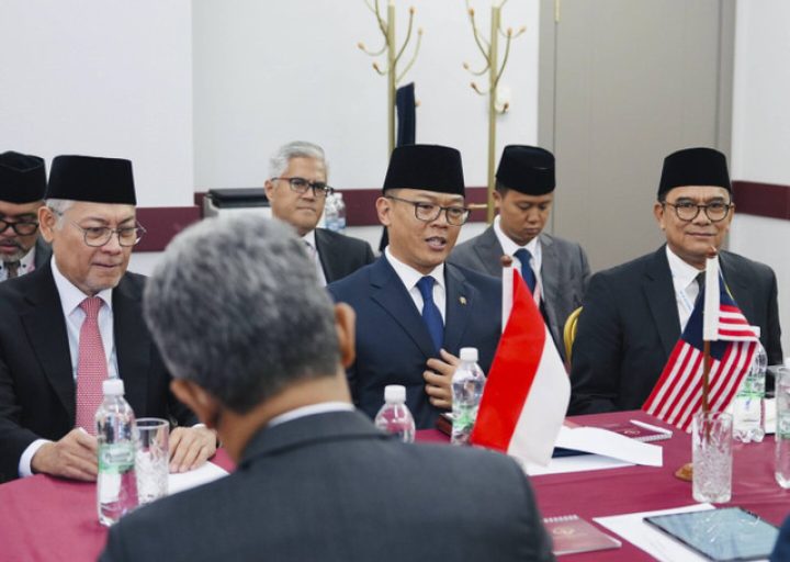 Bahas Soal Pendidikan dan Pengembangan SDM, Menlu Sugiono Temui Menteri Malaysia di Rusia