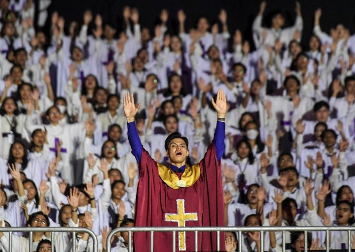 Polda Metro Jaya Kerahkan 1.500 Personel, Amankan Perayaan Natal Tiberias di GBK