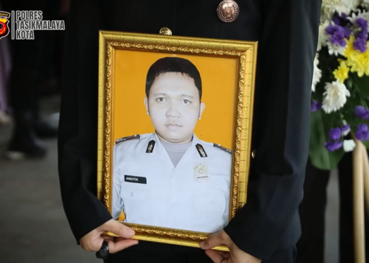 Andhitya, Polisi yang Gugur Selamatkan Turis di Pantai Pangandaran, Naik Pangkat
