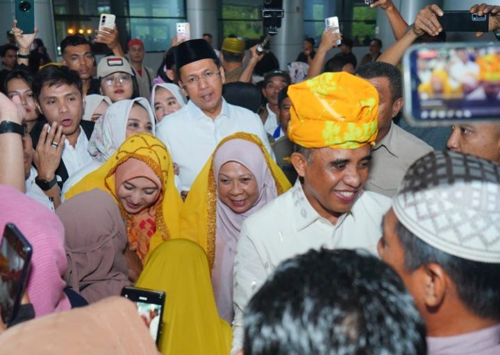 Gubernur dan Wakil Gubernur  Sulteng Disambut Hangat Pemda dan Masyarakat Tiba di Kota Palu