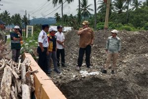 Pj Bupati Parigi Moutong Tinjau Lokasi Banjir di Palasa, Fokus pada Pemulihan dan Normalisasi