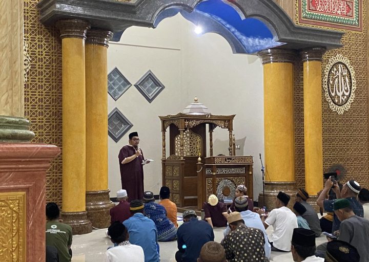 Safari Ramadan di Sausu, Pj Bupati Parigi Moutong Tegaskan Netralitas ASN Jelang PSU