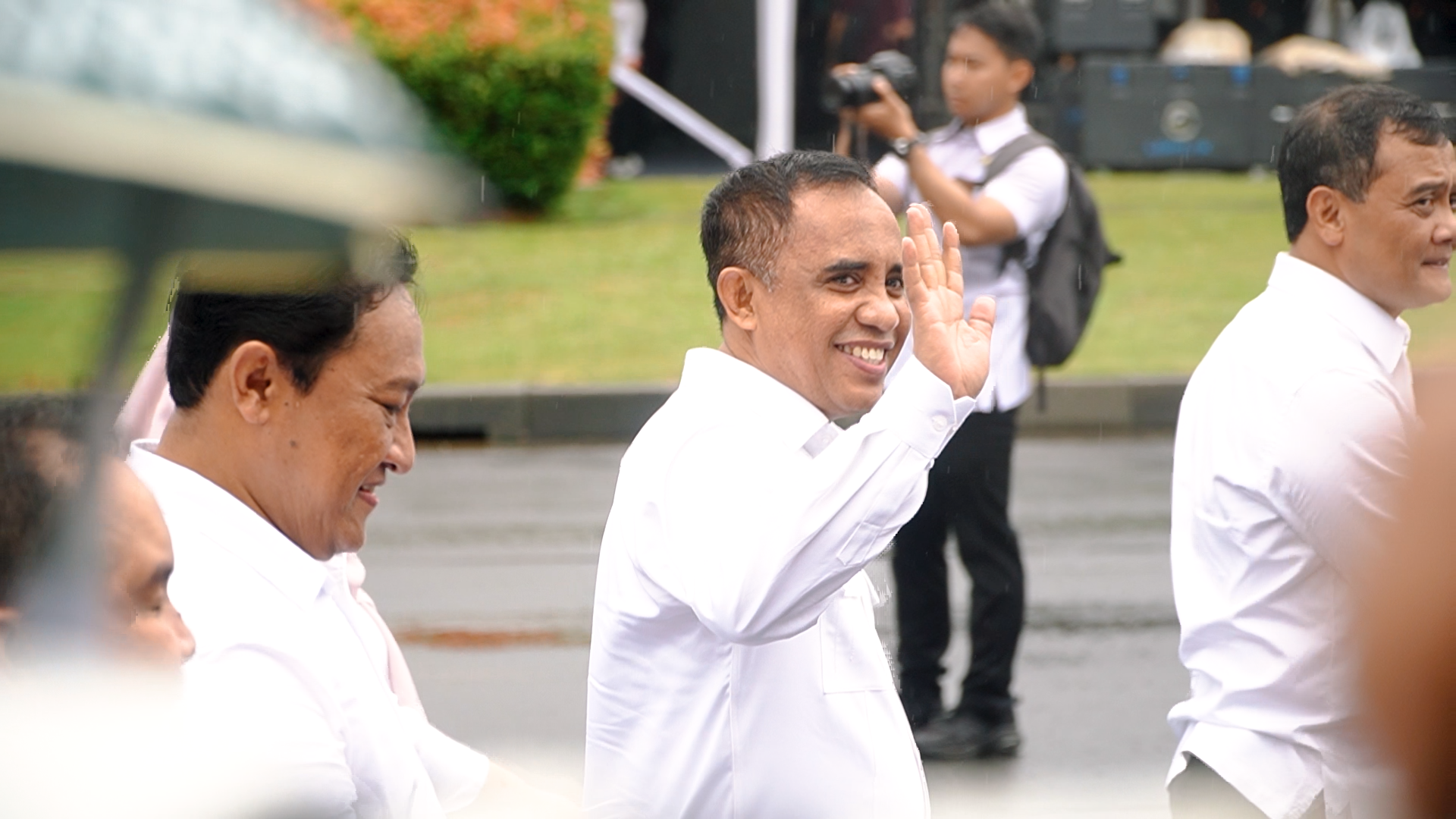 Hadiri Gladi Bersih Pelantikan Kepala Daerah di Monumen Nasional, Anwar Hafid dan dr. Reny A. Lamadjido Tampak Berseri