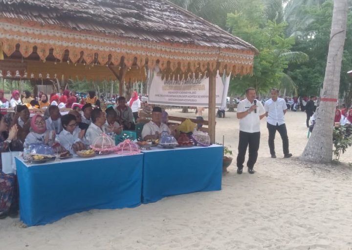 Wabup Abdul Sahid Kukuhkan Pimpinan Anak Ranting BRNR di Pantai Rakata