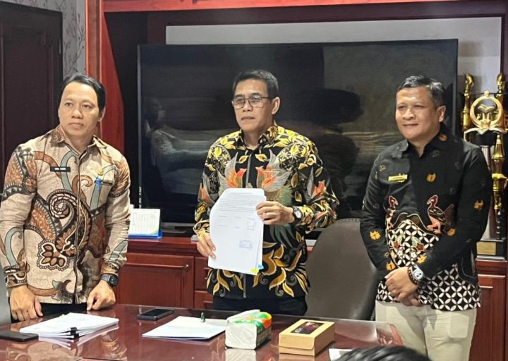 Bupati Parigi Moutong Ikuti Rapat Virtual Penandatanganan PKS Optimalisasi Pajak Pusat–Daerah