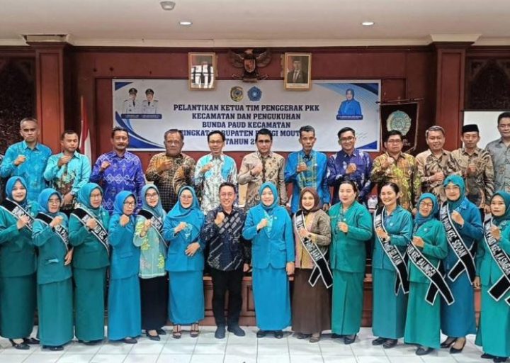 Pemkab Parigi Moutong Lantik TP-PKK dan Bunda PAUD Kecamatan