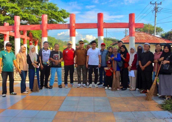 Bupati Erwin Burase Pimpin Kerja Bakti Massal Lingkup Pemkab Parigi Moutong