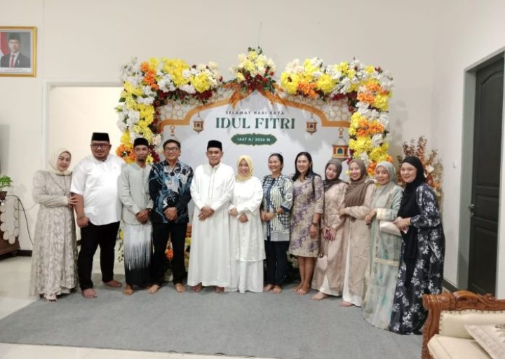 Open House Bupati Parimo Jadi Momentum Pererat Silaturahmi dan Persatuan