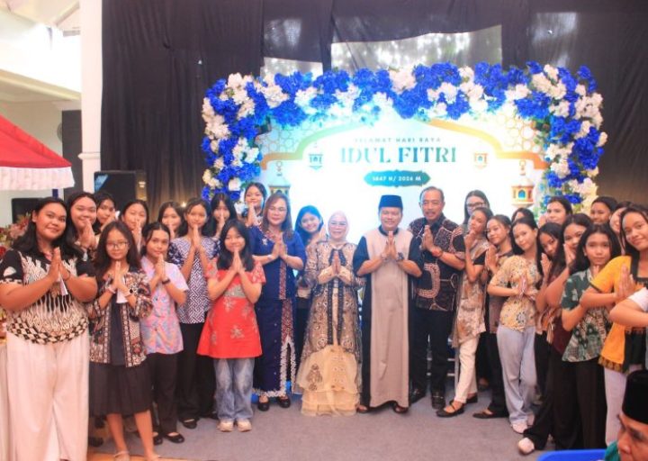 Wabup Abdul Sahid Gelar Open House, Pererat Silaturahmi Lintas Iman di Parimo