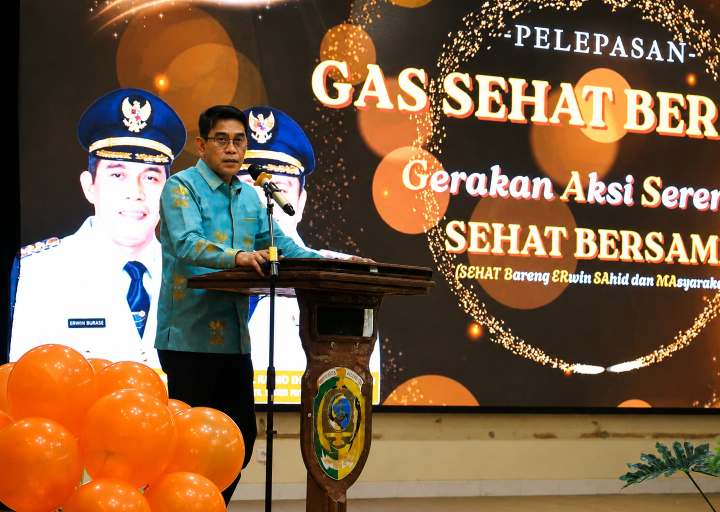 Bupati Erwin Burase Lepas Gerakan Aksi Serentak Sehat Bersama untuk Masyarakat Parimo