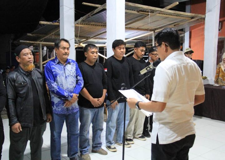 Bupati Erwin Burase Lantik Pengurus Asosiasi Pedagang Parigi Moutong 2026–2029