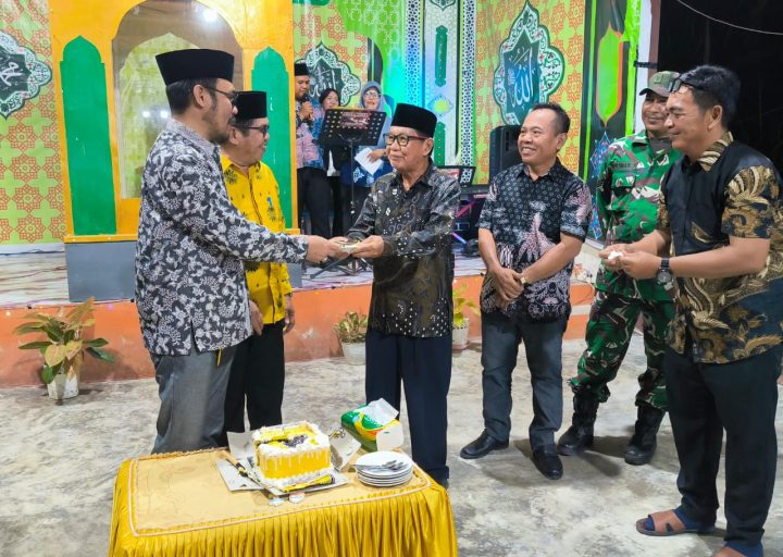 Hadiri Peringatan HUT Ke 19 Kec. Balinggi, Sekda Zulfinasran Ingatkan Warga Waspadai Kebakaran dan Cuaca Ekstrem