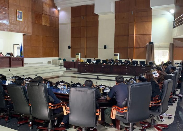 Tujuh Fraksi DPRD Parimo Sepakat, Perubahan APBD 2026 Lanjut ke Evaluasi Gubernur