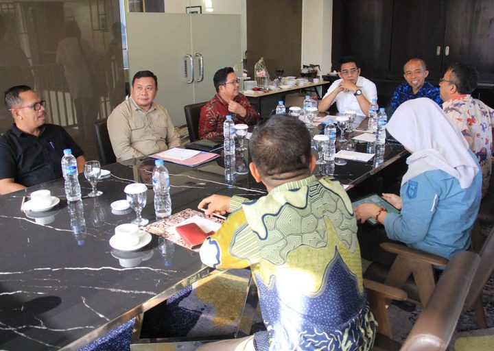 Parimo Masuk Enam Besar Proyek IPRO Nasional, Bupati Paparkan Potensi Investasi Sapi Perah