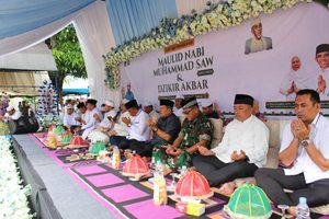 Ribuan Warga Hadiri Maulid dan Zikir Akbar di Donggulu, Gubernur dan Wabup Ajak Perkuat Iman