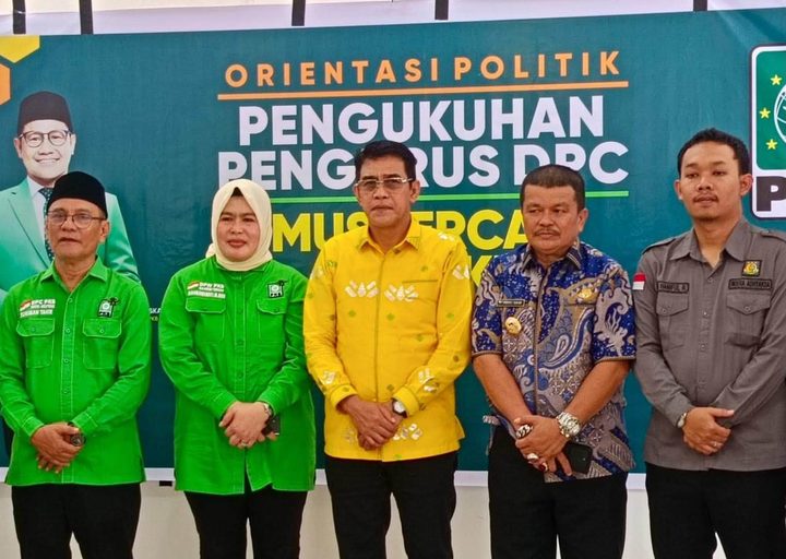 Erwin Burase Minta Disdukcapil Jemput Bola, Pendataan Warga Parimo Jadi Sorotan