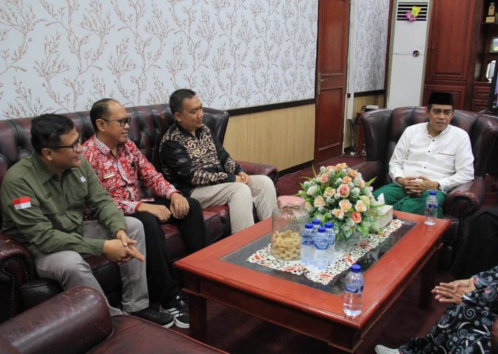 Bupati Parimo Bahas Pendataan Pelaku Usaha Pertanian dan Perkebunan Bersama KPP Pratama Palu